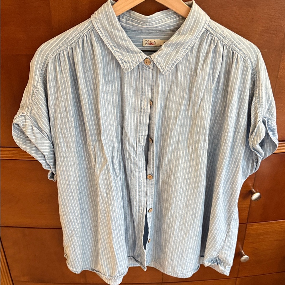 Faherty Light Blue Striped Shirt size XL